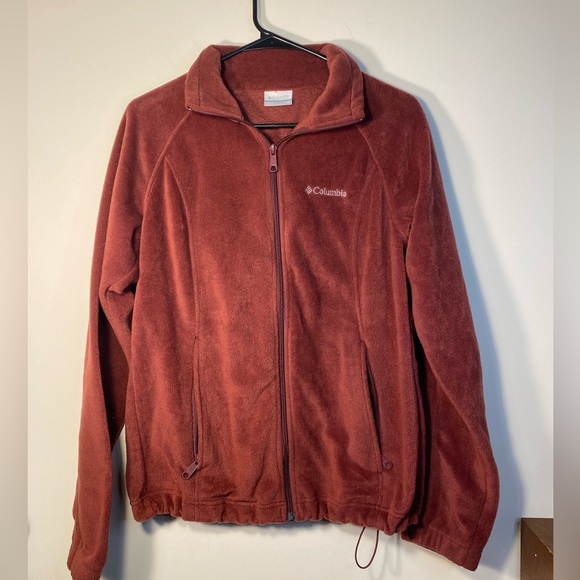 Columbia|| Full Zip Fleece Jacket in Maroon. Size Medium. With elastic. - Picture 1 of 9
